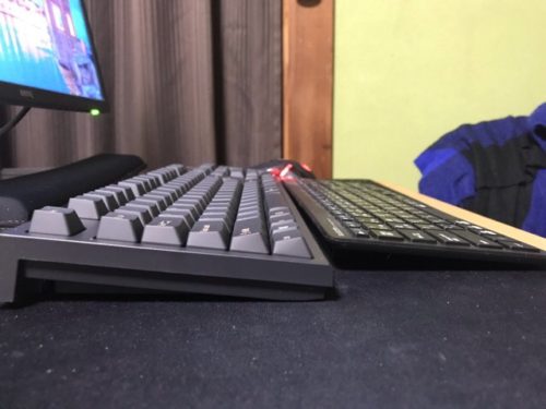 Realforceのキーボードと薄型キーボード